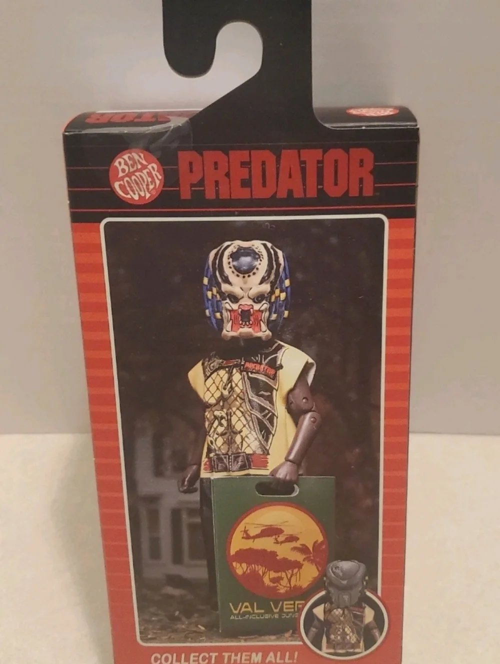 Predator Jungle Hunter Action Figure - Yellow/Black